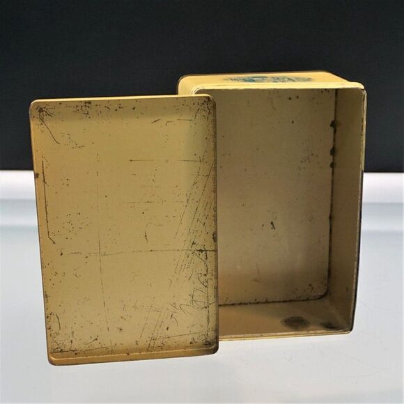 Che-Cri Cheese Crispies Metal Tin Vintage Delft Holland Advertising 7.5 oz Empty - Picture 5 of 9